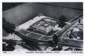 Photo:Raleigh's Cafeteria aka The Rose Public House before the developement of Rose Hill