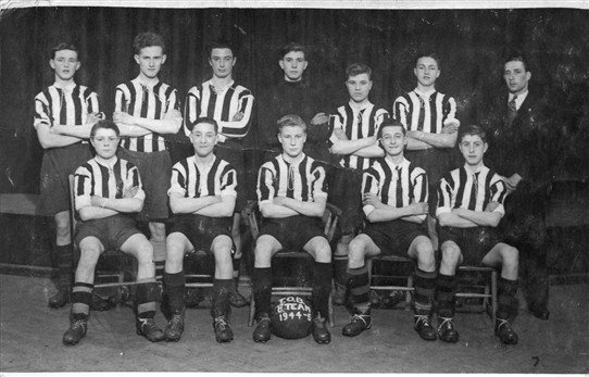 Photo:Tweeddale Old Boys Football Team 1944