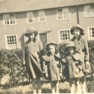 Photo:Doreen O'Halloran with siblings Titchfield Road c.1936