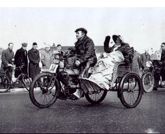 Photo:The Pioneer Motor Cycle Rally, Rose Hill. 21st March 1954